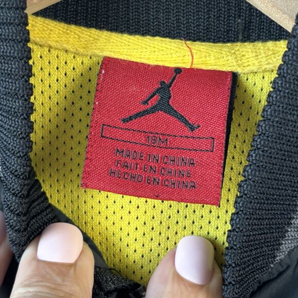 Nike Air Jordan Jacket Bomber 18 Month Mid 1 Chicago Bulls Jumpman - Picture 9 of 9